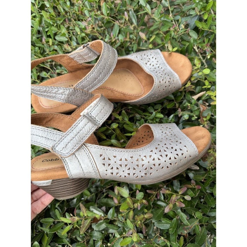 Cobb Hill Sandals Women's Laurel Metallic Perforated Ankle Strap Leather Sz 6/36